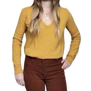 Teaspoon lightweight v-neck sweater top | size L